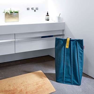 reisenthel panier a linge bleu jaune gris noir blanc rouge 2